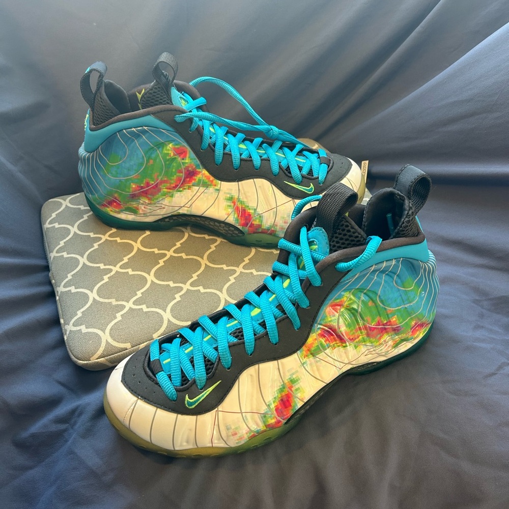 Nike Air Foamposite One
“Weatherman” (LIKE NEW) - Picture 8 of 15